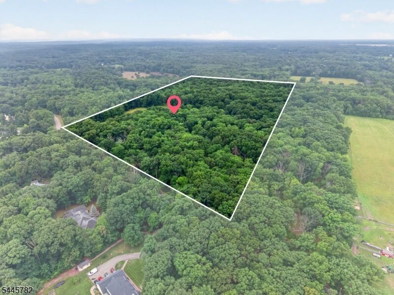Property Photo:  41 Featherbed Lane  NJ 08822 
