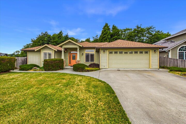 Property Photo: 126 Arizzi Court CA 95540