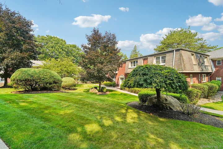 Property Photo:  74 Bon Aire Circle Q12  NY 10901 