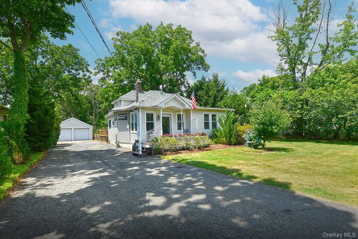 Property Photo: 38 Roosevelt Avenue NY 11782