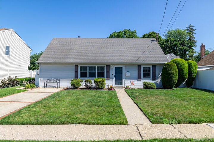 Property Photo:  3977 Baylis Road  NY 11783 