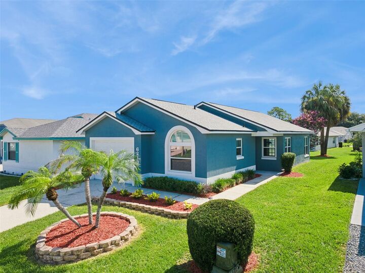 Property Photo: 6213 Raven Run FL 33809