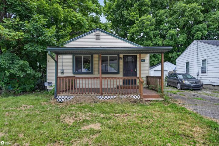 Property Photo:  3111 Colorado Avenue  MI 48506 