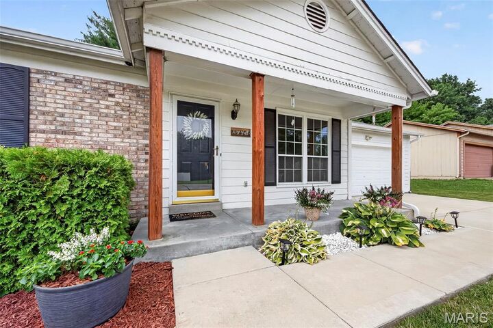 Property Photo: 2413 Amarillo Drive MO 63368