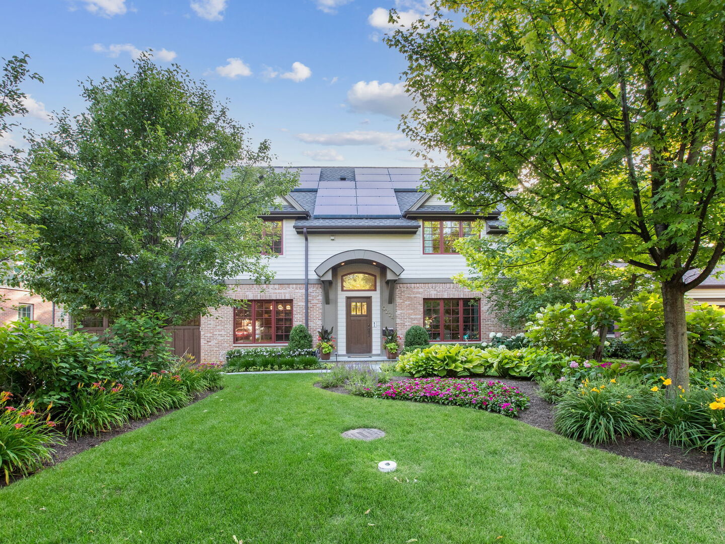 Property Photo:  
