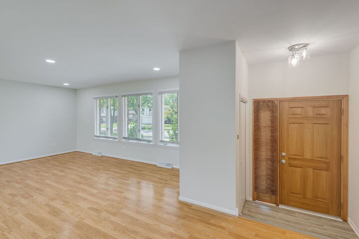 Property Photo:  5226 Riverside Drive  IL 60471 