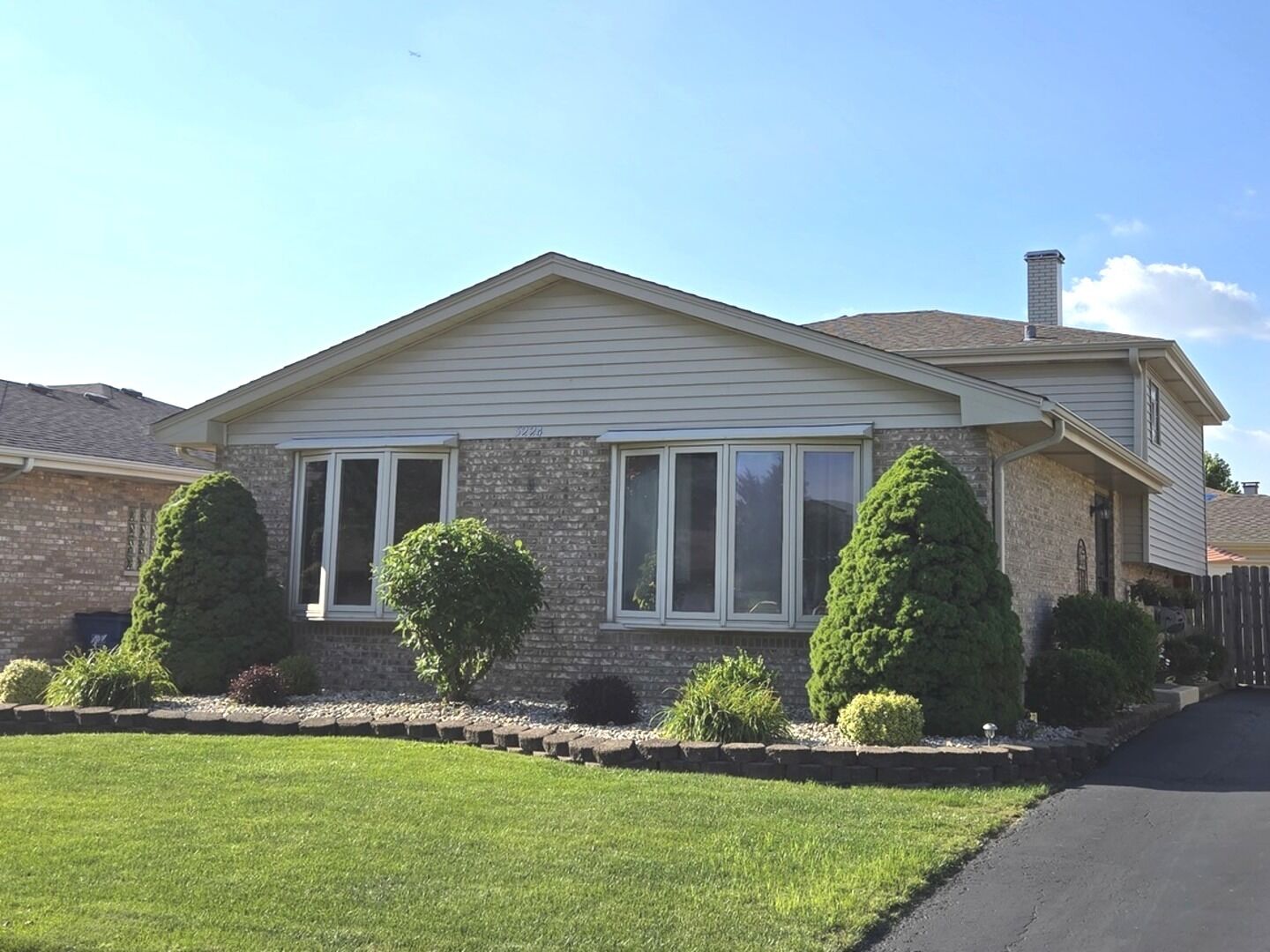Property Photo: 5224 W 121st Place IL 60803