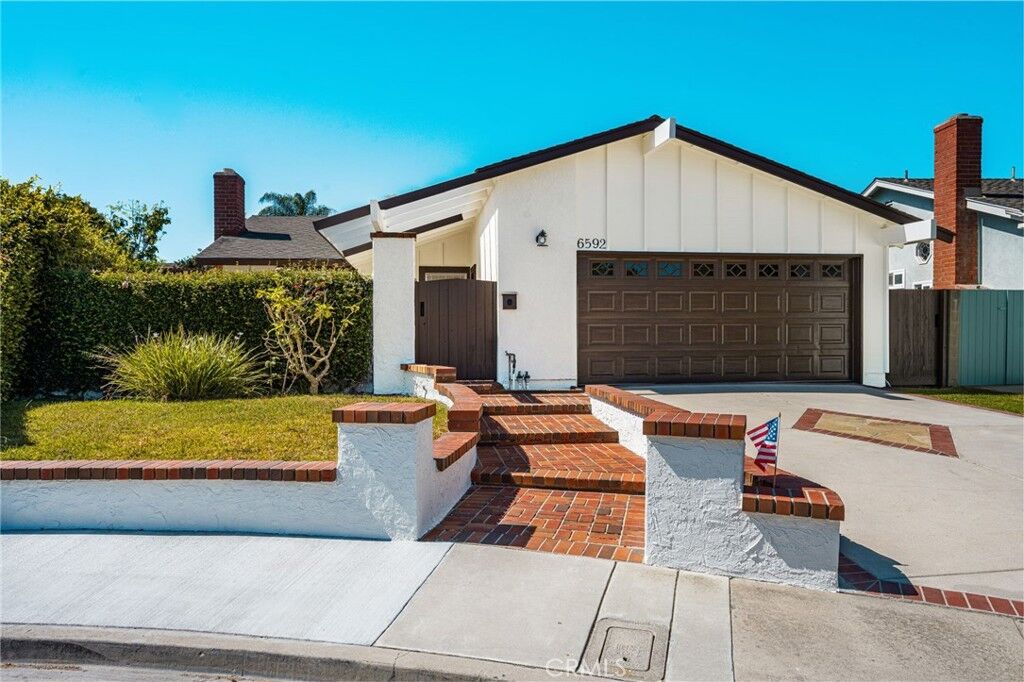 Property Photo:  6592 Kilda Circle  CA 92647 