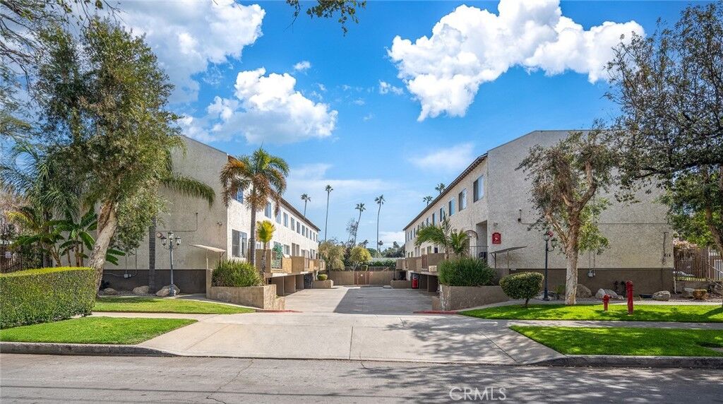 Property Photo: 620 N Mar Vista 6 CA 91106
