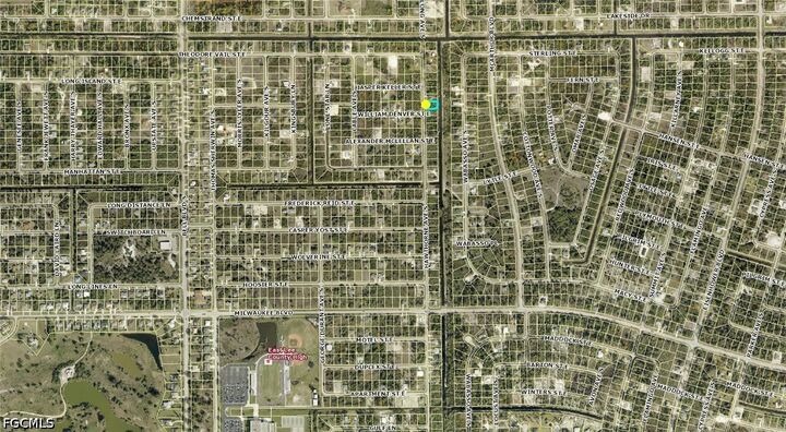 Property Photo: 517 Hawthorne Avenue S FL 33974