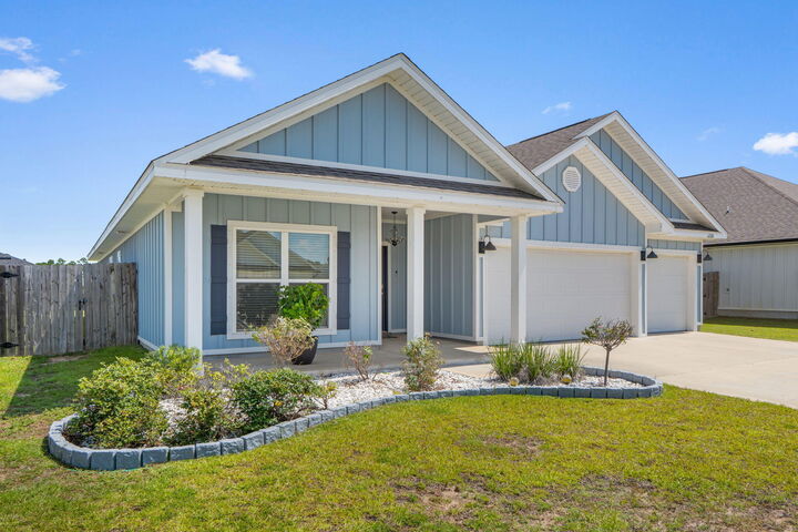 Property Photo:  6280 Forest Bay Avenue  FL 32563 