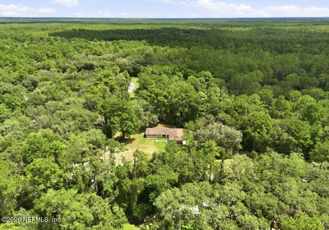 Property Photo:  1733 Hereford Road  FL 32068 