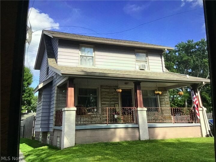 Property Photo:  303 Stewart  OH 44425 