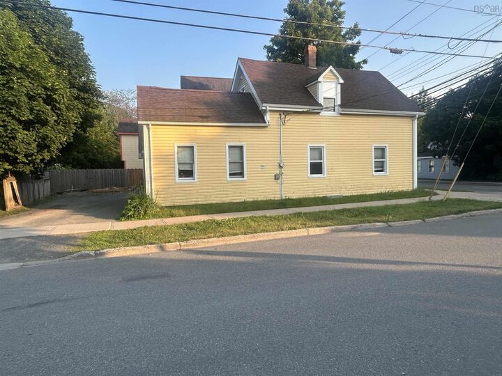 Property Photo: 120 College Street NS B2G 1X8