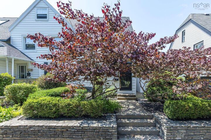 Property Photo: 5525 Cabot Place NS B3K 2J6
