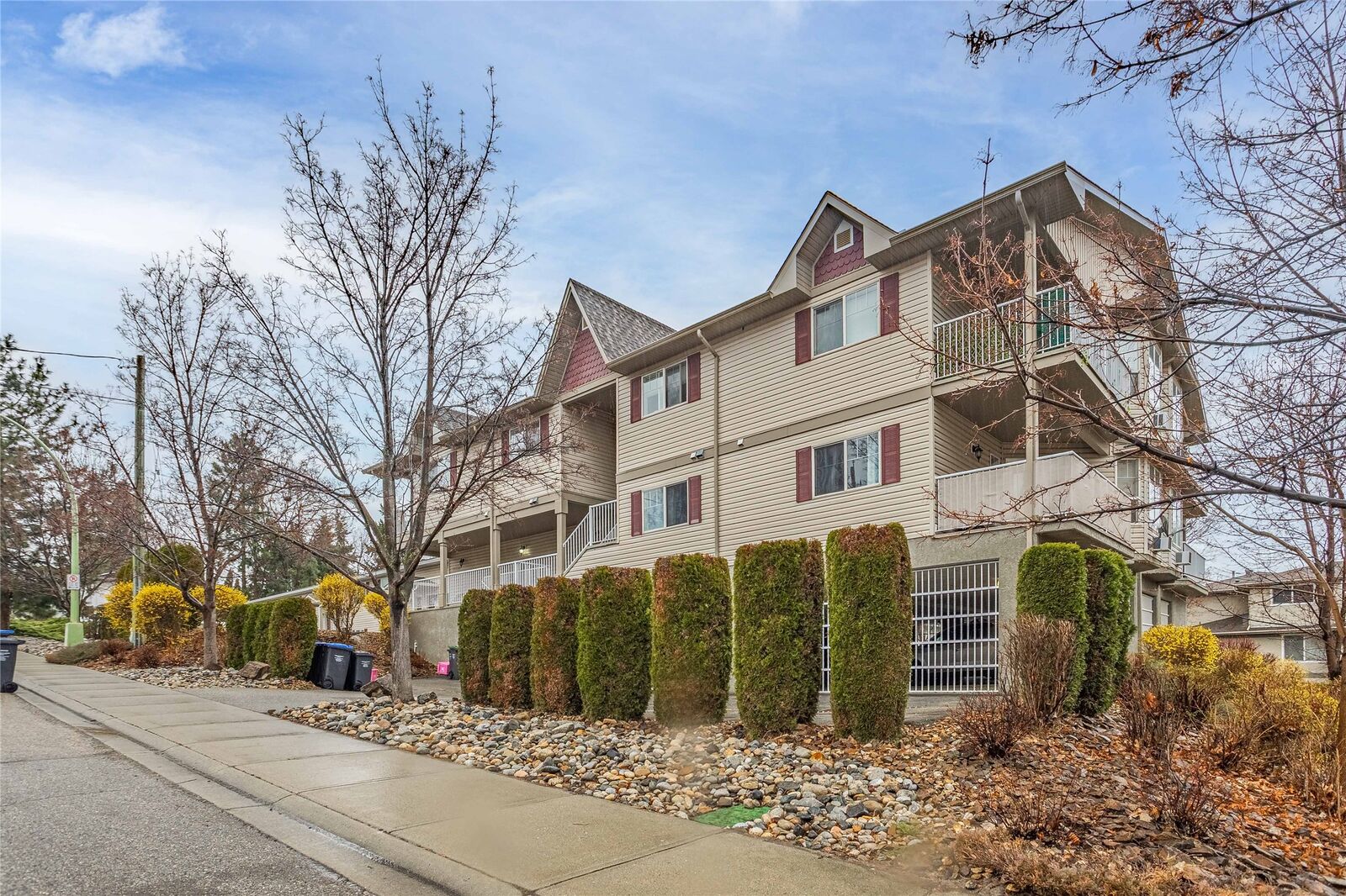 Photo de la propriété:  2733 Riffington Place 102  BC V1Z 3L1 