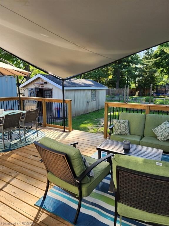 Property Photo:  86 North Park Street  ON N3R 4K1 