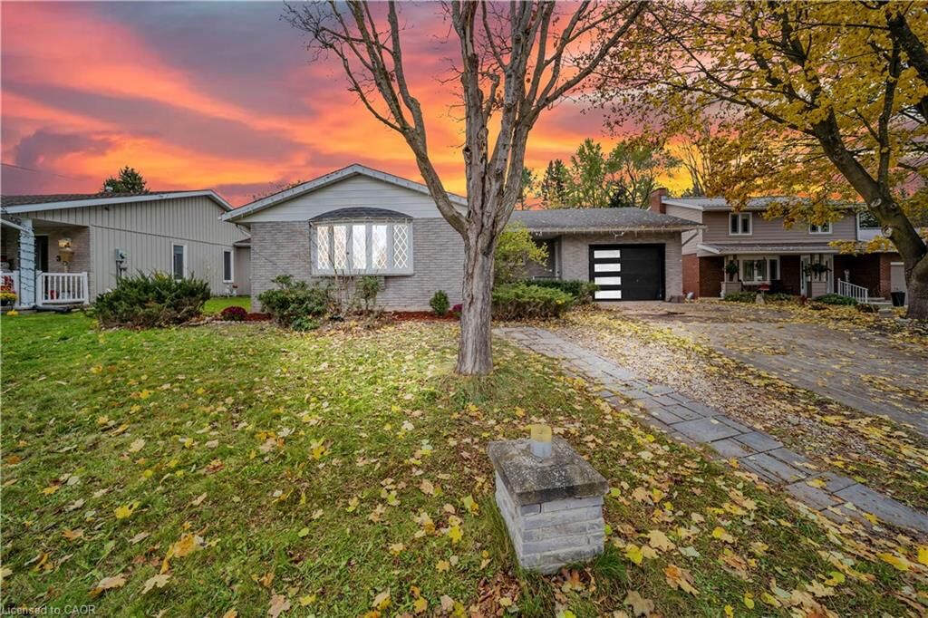 Property Photo:  5 Centennial Drive  ON N0G 2V0 