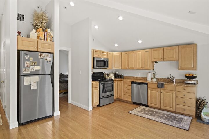 Property Photo: 266 Essex St 6 MA 01970