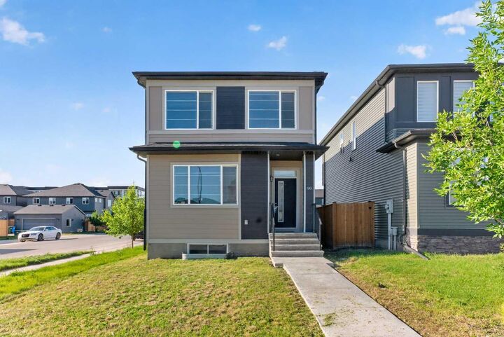 Property Photo:  90 Wolf Creek Rise SE  AB T2X 4X1 