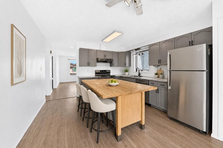 Property Photo: 95 Eversole Crescent AB T4R 2H9