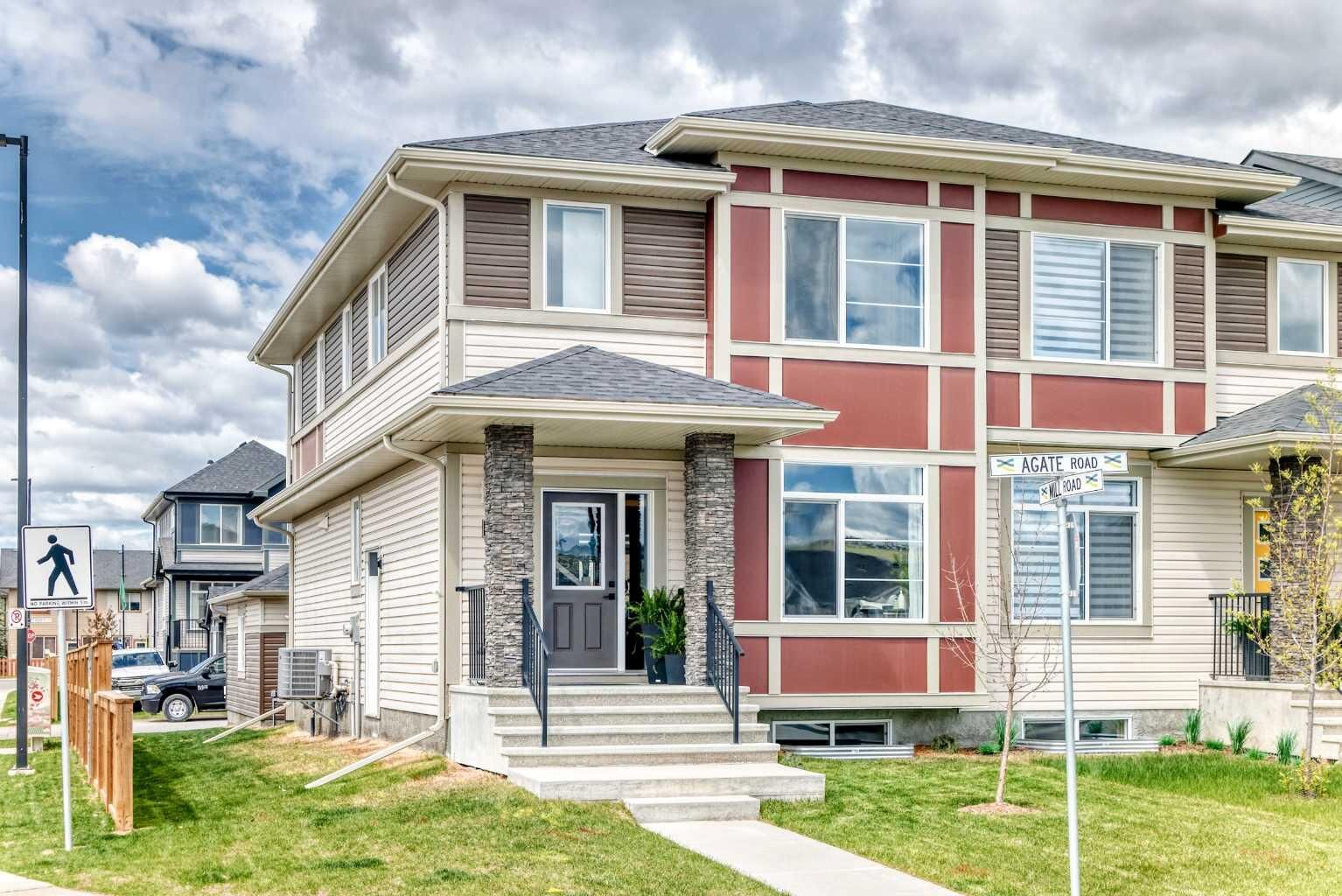 Property Photo: 3 Agate Road AB T4C 3B9