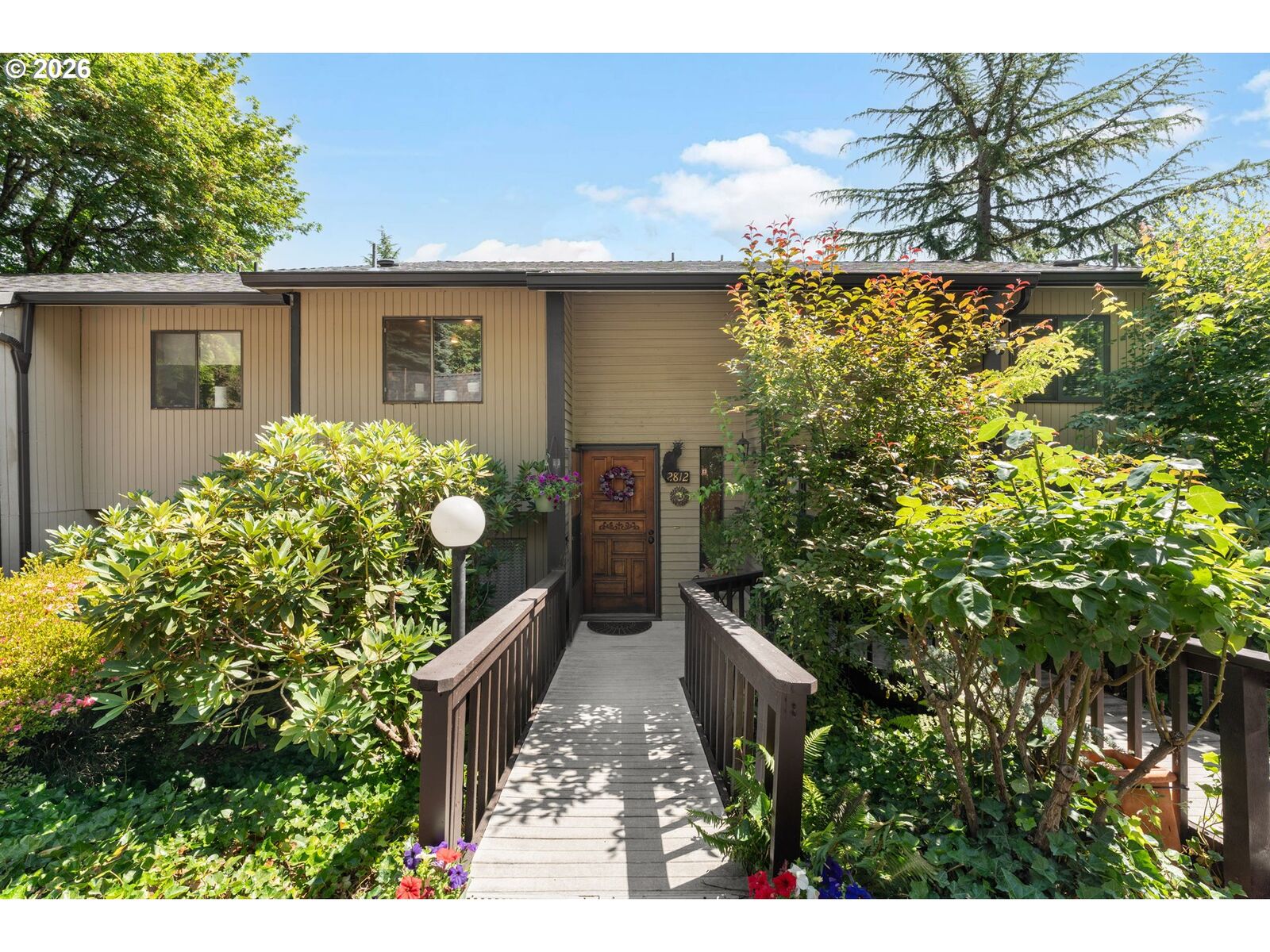 Property Photo:  2812 Tree Top Ln  OR 97068 