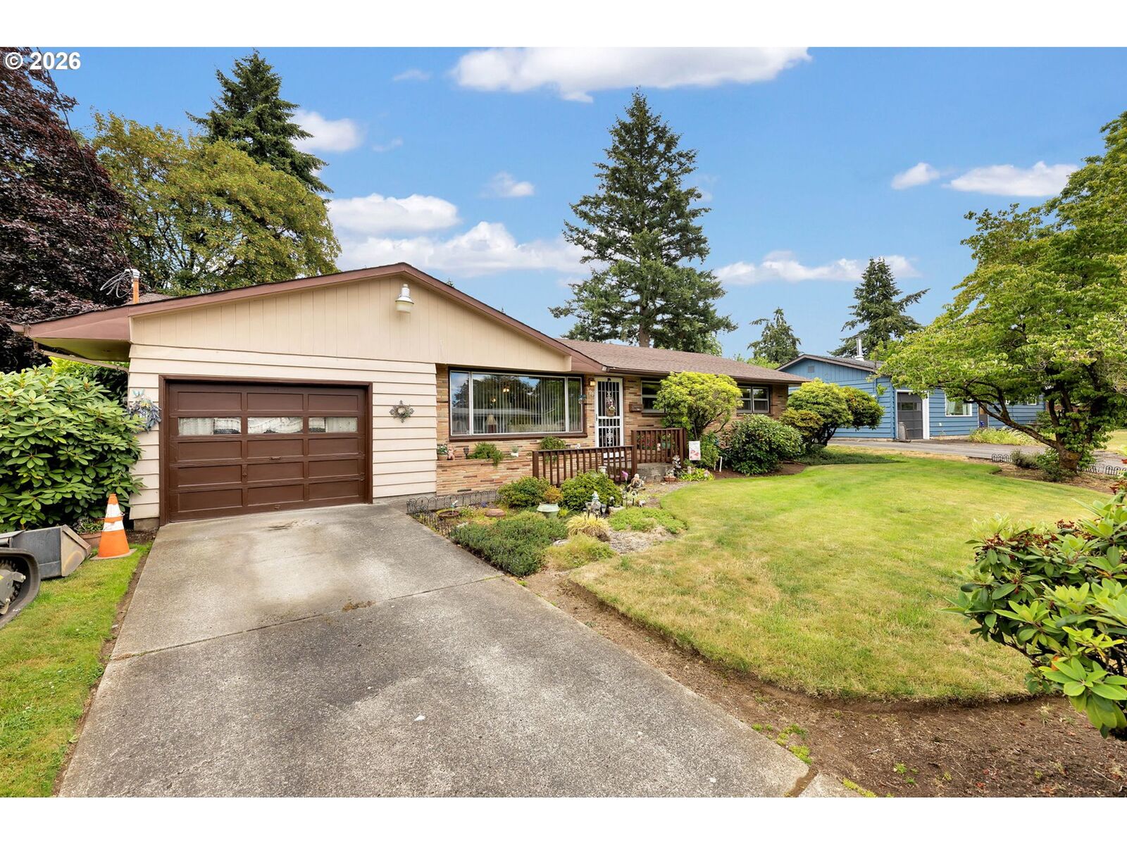 Property Photo: 207 Baltimore Way WA 98664