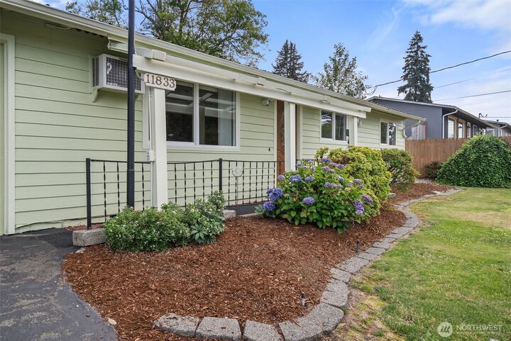 Property Photo:  11833 SE 272nd Place  WA 98030 