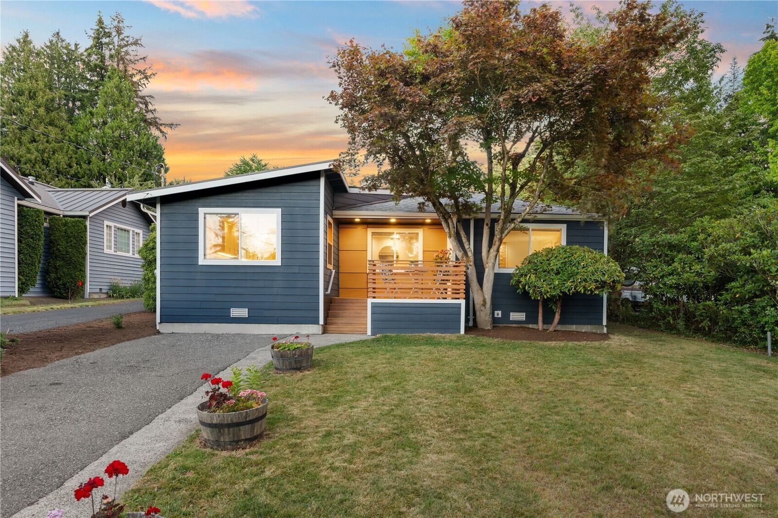Property Photo: 12032 38th Avenue NE WA 98125