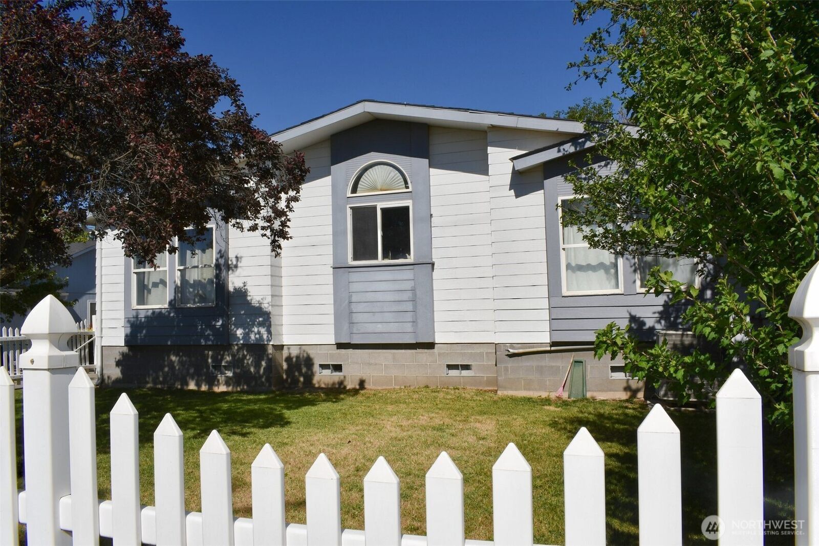 Property Photo:  84693  Ringer Road  OR 97862 