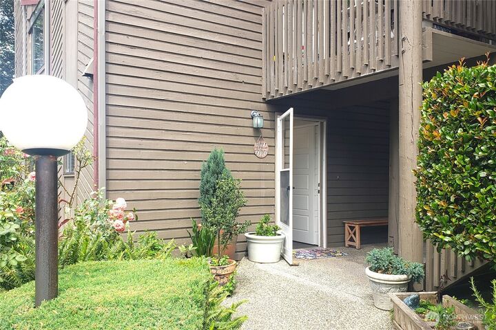 Property Photo: 12200 100th Avenue NE #P-A WA 98034