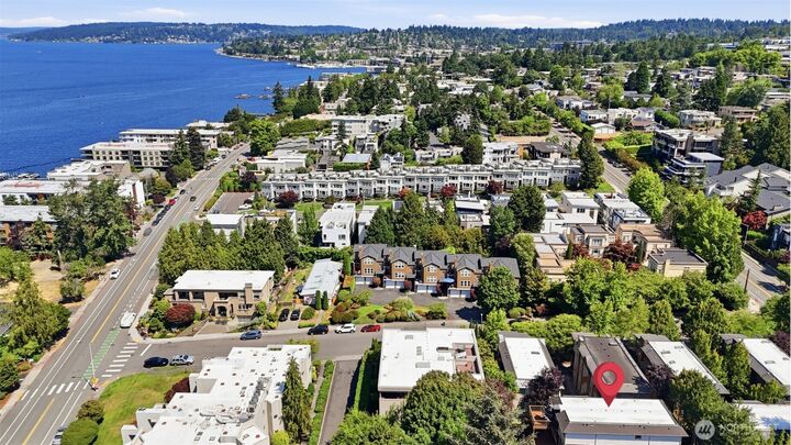 Property Photo: 10135 NE 62nd Street C WA 98033