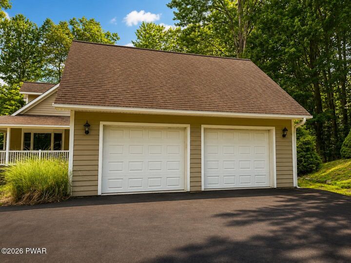 Property Photo: 117 Cypress Lane PA 18426