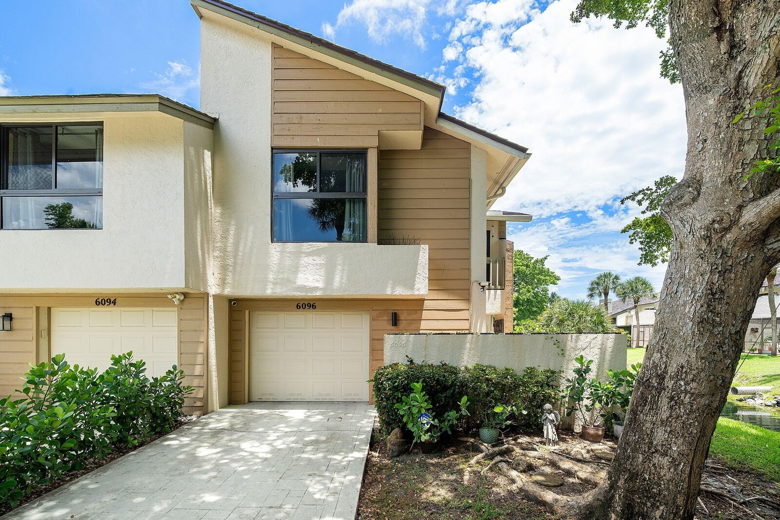 Property Photo: 6096 Glendale Drive FL 33433
