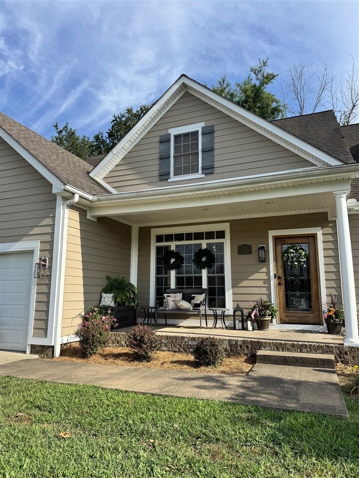 Property Photo:  211 Hayden Heady Circle  KY 42101 