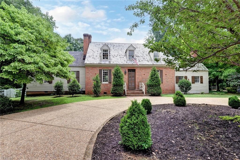 Property Photo:  120 Horseshoe Dr  VA 23185 