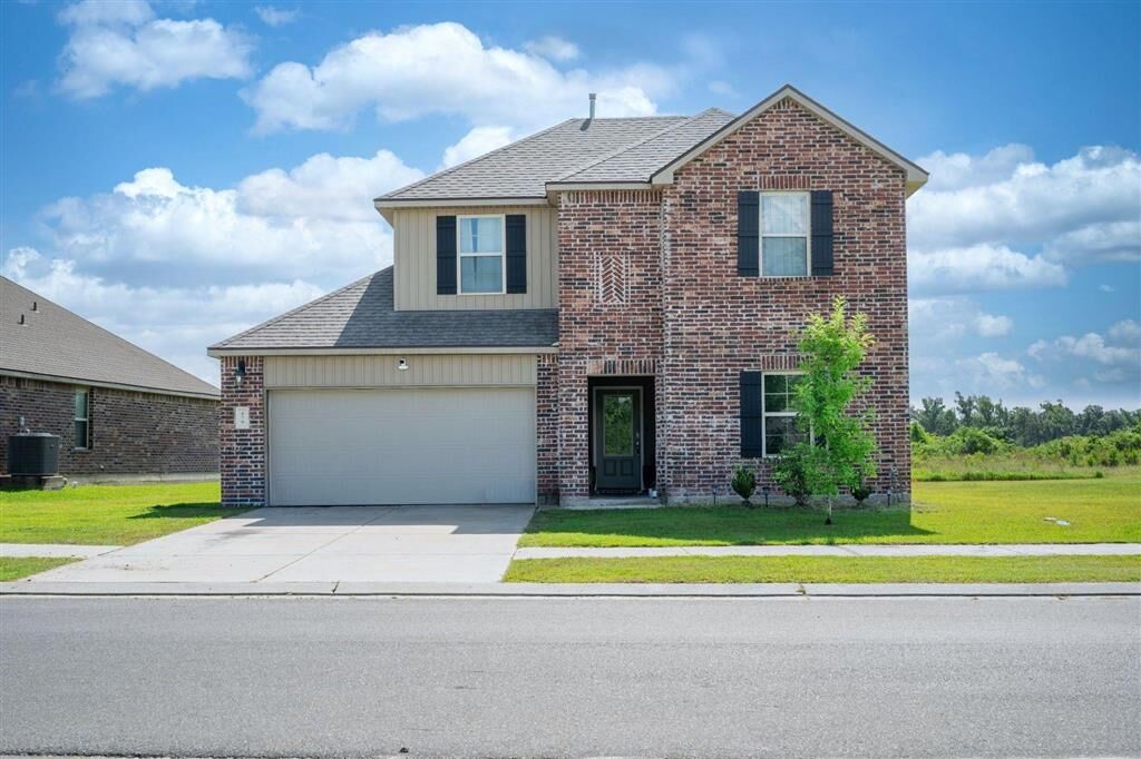 Property Photo:  870 Gold Finch Way  LA 70611 