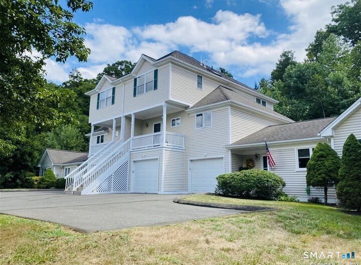 Property Photo: 11 Trout Brook Circle 11 CT 06470