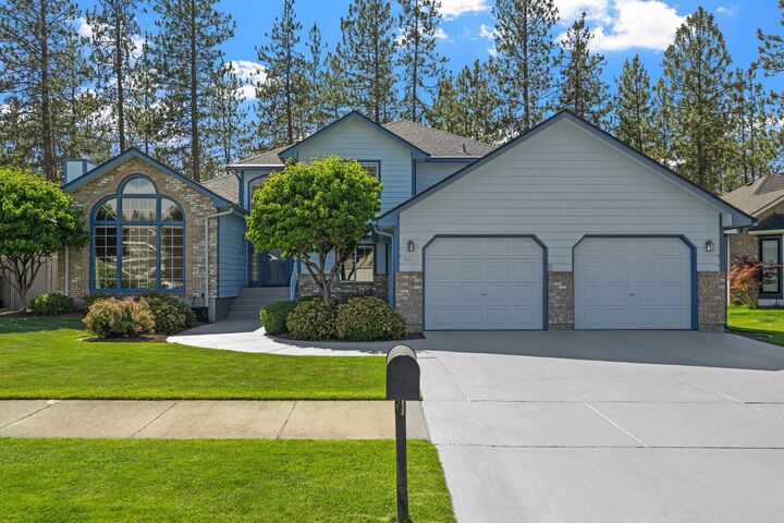 Property Photo:  6923 N Douglass St  WA 99208 