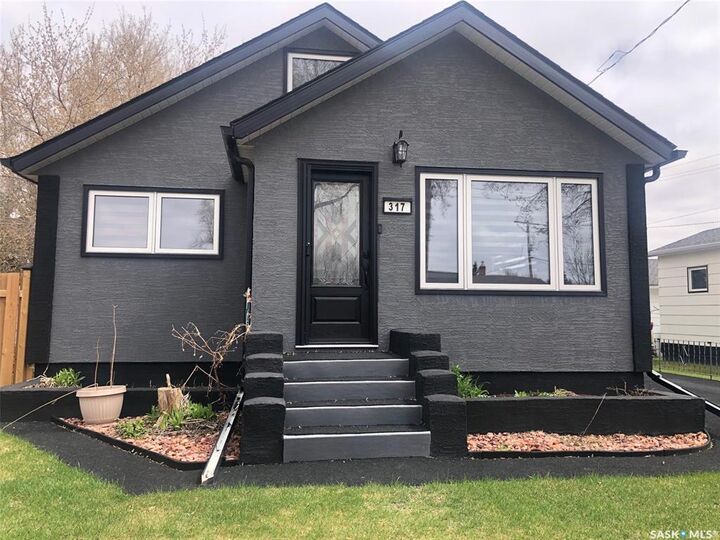 317 Maple Avenue — photo 1
