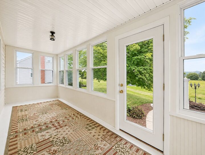 Property Photo: 164 Burnett Extension OH 45631