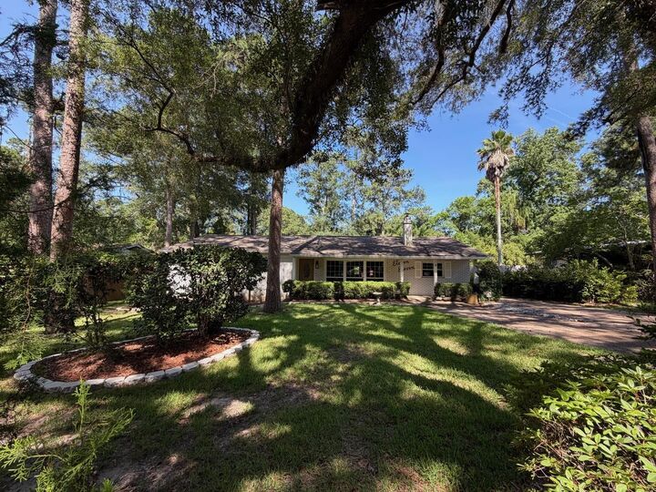 Property Photo:  1111 Pinecrest Drive  FL 32301 