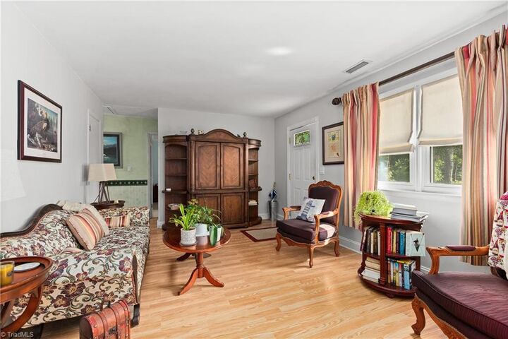 Property Photo:  2421 Sandy Court  NC 27284 