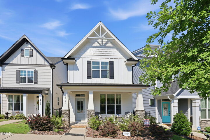 Property Photo:  1704 Glazebrook Drive  NC 27587 