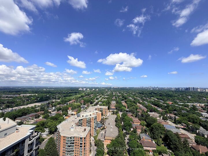 Property Photo: 36 Olive Avenue 3209 ON M2N 4P9