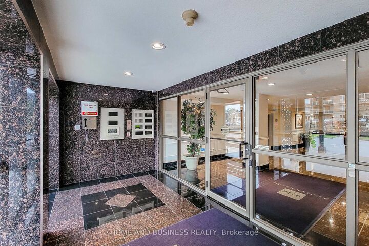Property Photo: 1998 Ironstone Drive 804 ON L7L 7P7