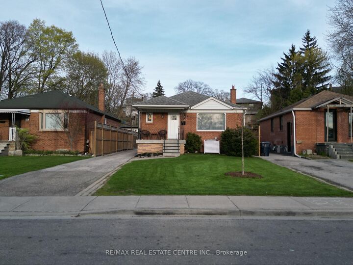 Property Photo:  75 Cynthia Road  ON M6N 2P8 