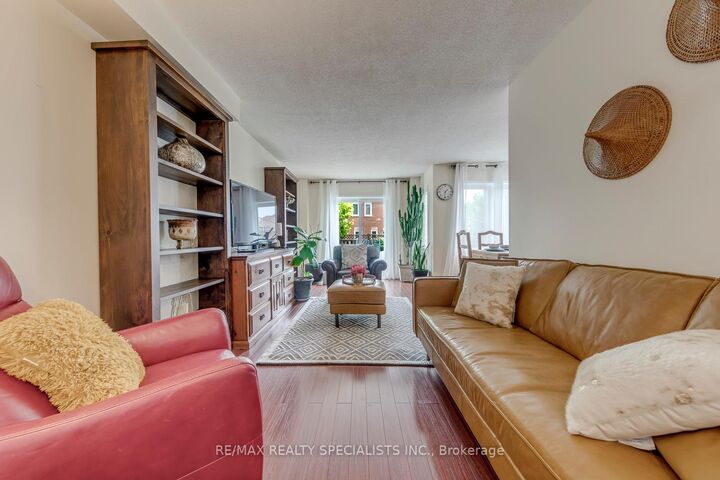 Property Photo: 40 Mannel Crescent ON L6Y 5E2