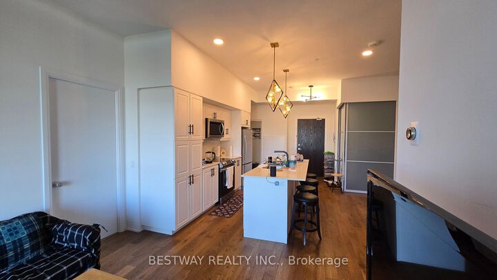 Property Photo:  7711 Green Vista Gate 911  ON L2G 0Y9 